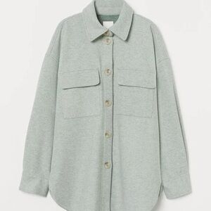 H&m like new light green oversized shaket size XS/s